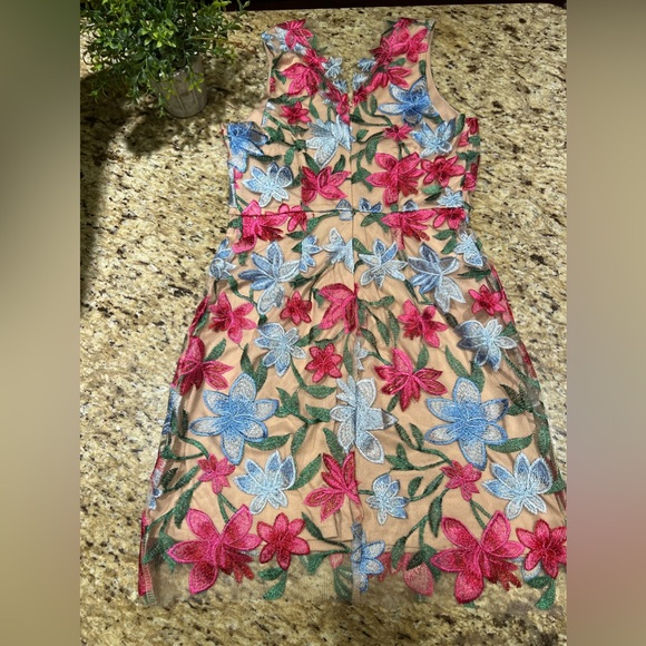 Sam Edelman Star Flower Embroidered Sheath Mini Dress 0 - Picture 7 of 8